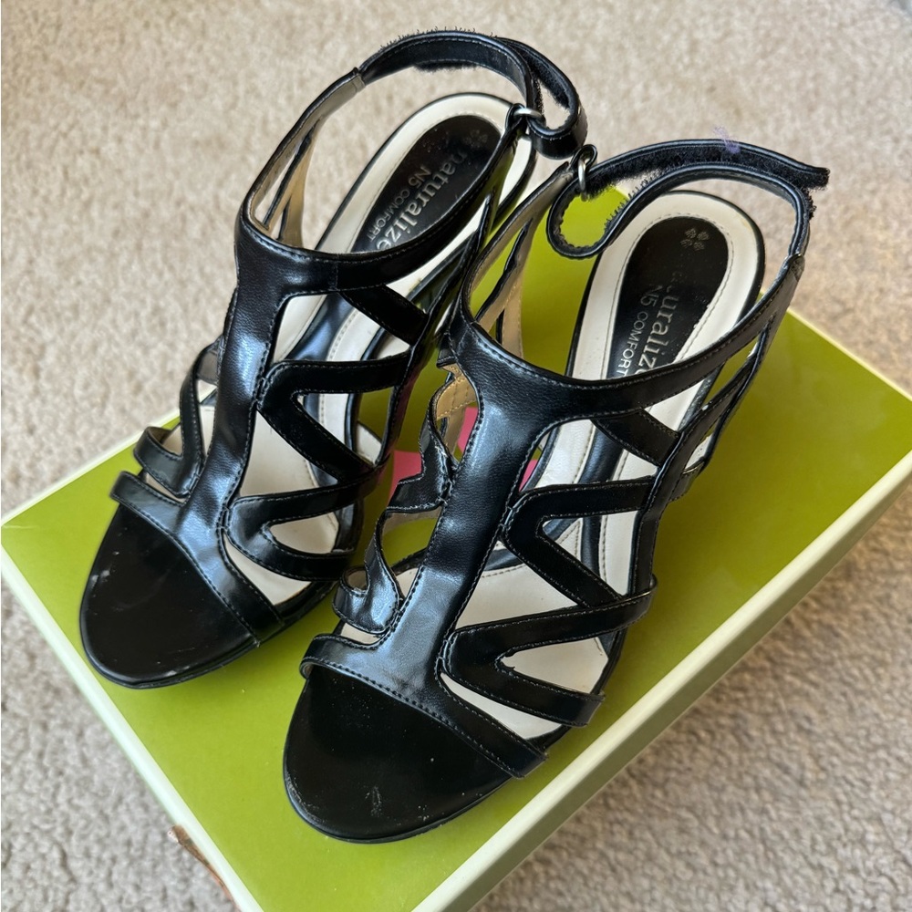 Naturalizer brand black strappy heel - size 6
